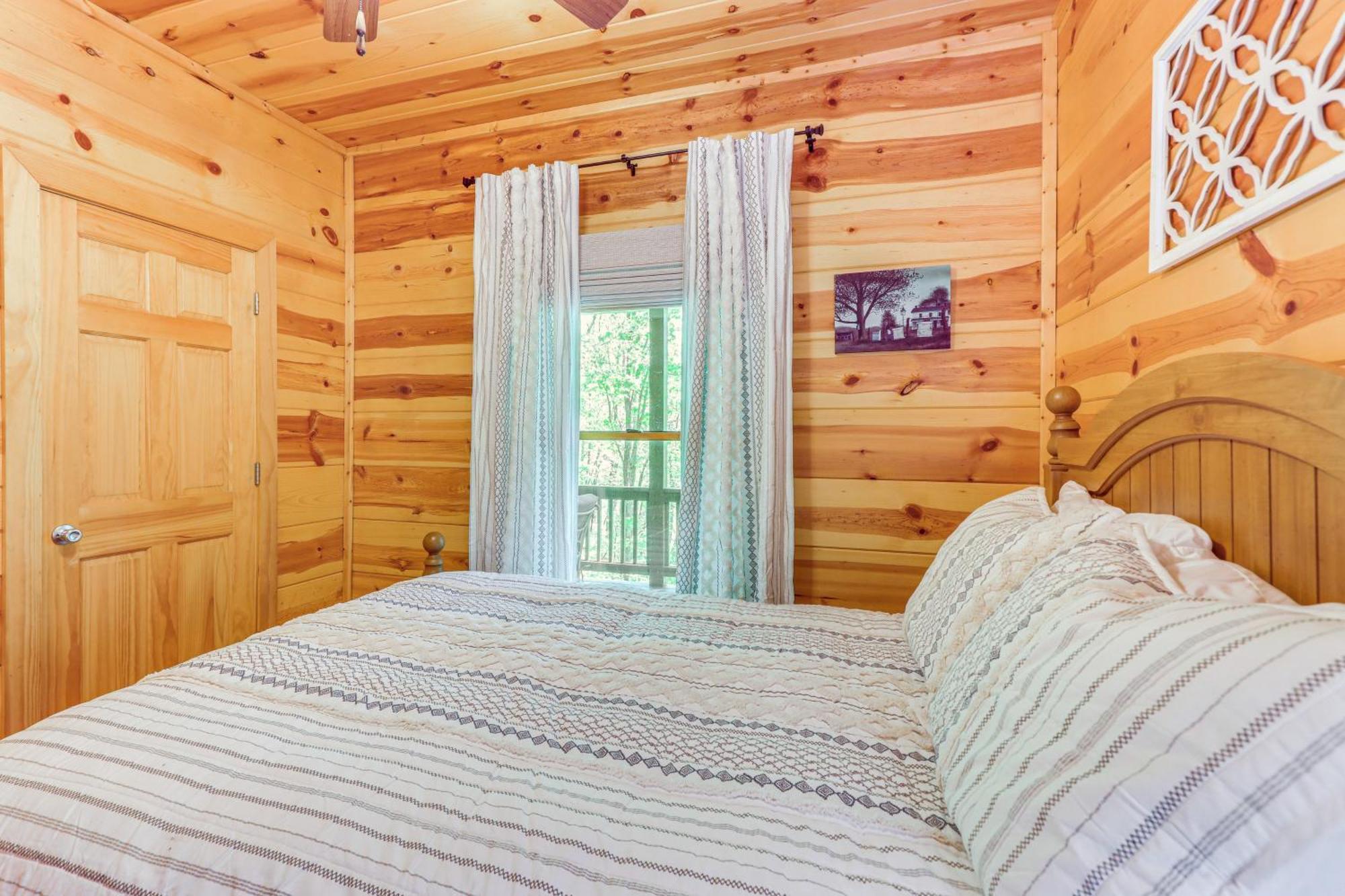 Lakeside Cabin Game Room, Dock, Orchard, Wineries Ellijay Exterior foto